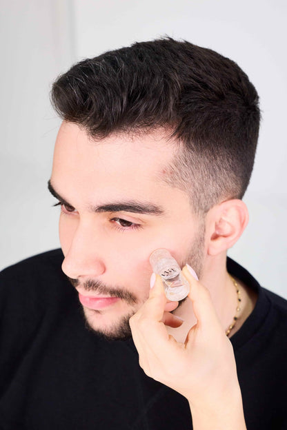 applying anti aging treatment using micro infusion device for deeper absorption